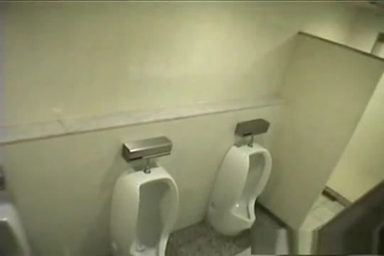 Tesao Japanese teen Fucked in Public Toilet Corrida