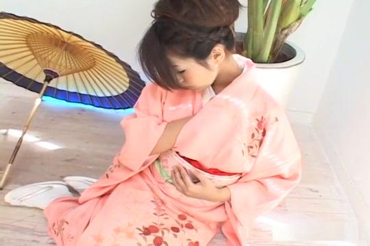 Akira Ichinose Does Sex In A Kimono - 2