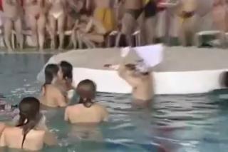 Pussy Fuck japanes micro bikini girl gameshow in pool Gay Cumjerkingoff