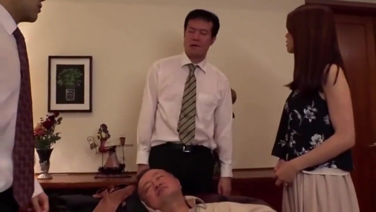 Asian wife fucked by husbands 4 friends - 1