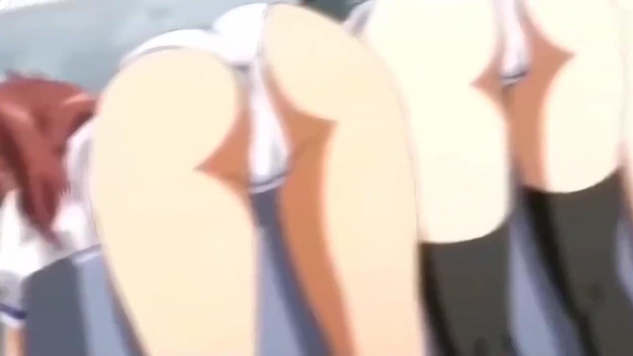 Japanese schoolgirls love to show their panties - 1