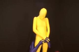 Nudes yellow zentai Polla