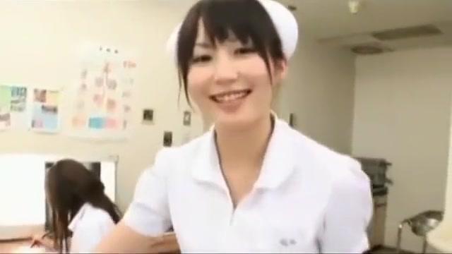 jaoanses nurse and doctor handjob - 1