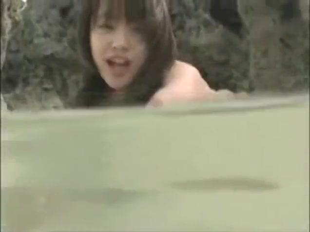 Diamond Foxxx Cute Japanese Girl Naked On Beach Pussy Fingering