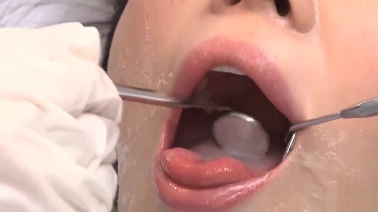 Dentist session cumming in mouth - 1