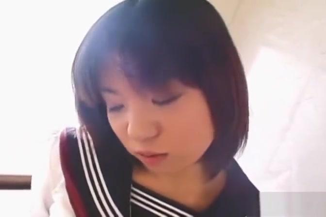 Women  Young Japanese schoolgirl gives her first blowjob Fudendo - 1