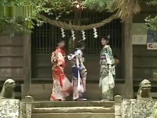 Young Old 3 Japanese Women Masturbate Together In Traditional Kimono Backshots