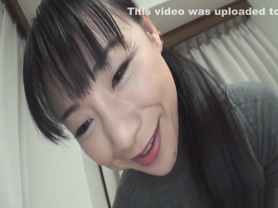 Miho Wakabayashi Plays With Her Pus - More at Slurpjp.com - 2