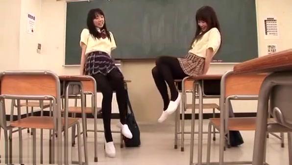Gemidos Uniformed Japanese Women Black Pantyhose Together Masseuse