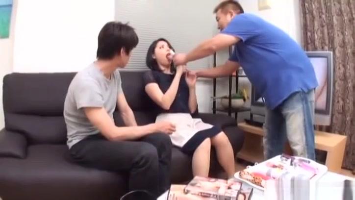 Sexy Japanese Girl Enjoys Getting Stabbed With The Dick On The Sofa - 2