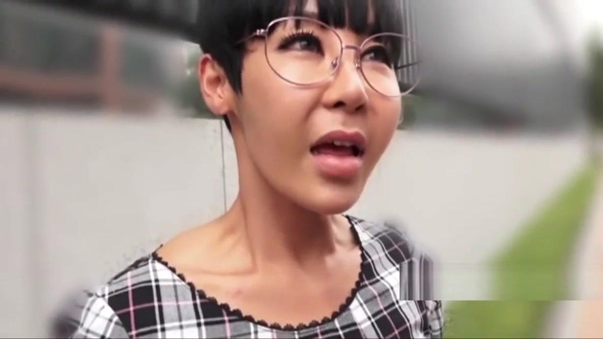 Ugly Korean MILF with Glasses in Japan - 2