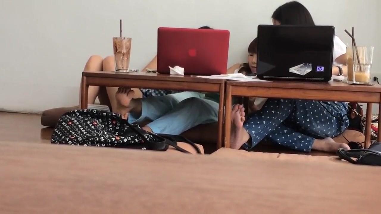 IAFD Candid Bare Feet of 2 Japanese Girls and Another Asian Girl Indo
