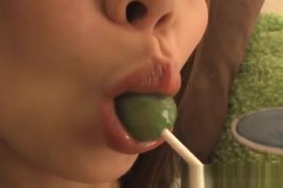 Blow Job Licking that lolly as if she's a sexy vixen Couple Porn