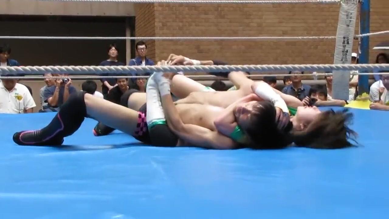 Hijab japanese man and woman mixed wrestling Tubent