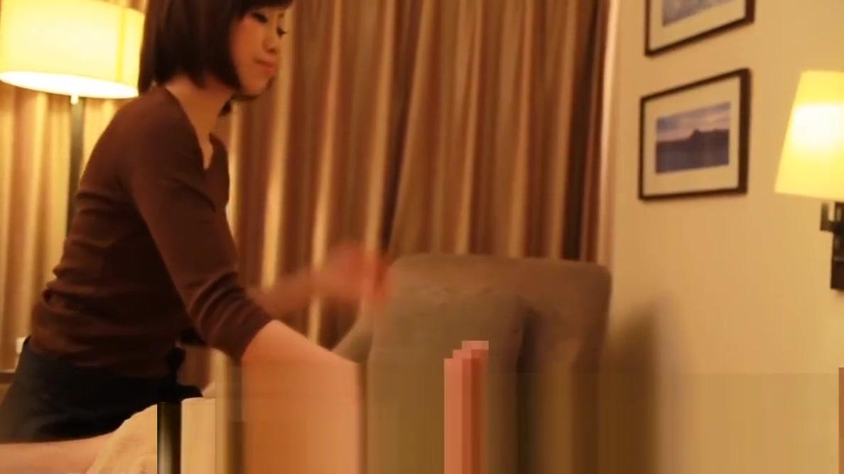 Hottie Subtitled Japanese hotel massage handjob leads to sex in HD Bigass