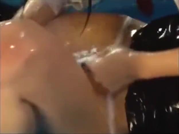 Hot Naked Women lotion - fight fuck Webcamsex