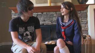 Vip-File Teen Rilee Marks Masturbates in a JAV video...