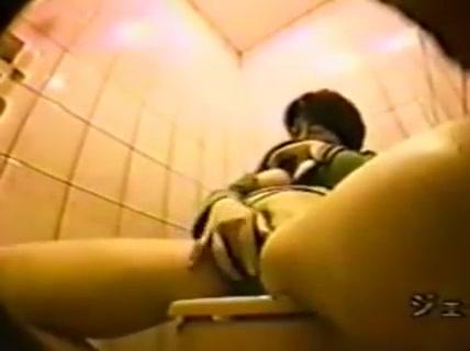 Gozando Japanese toilet masturbating hidden cam 4 Chastity