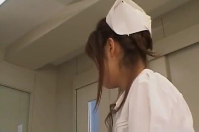 Perfect Girl Porn Emiri Aoi nurse loves using vibrator on body Fucking