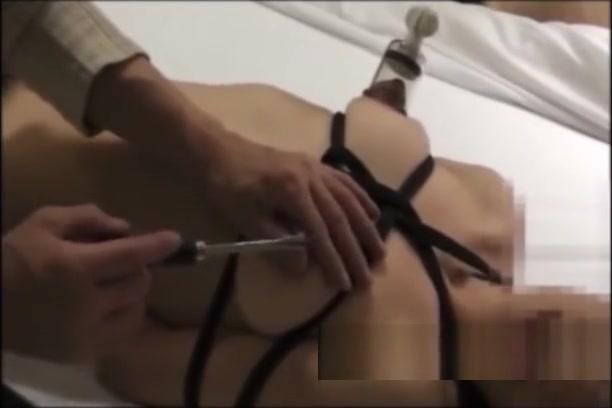 Playing Nipple Prick Real Amateur Porn