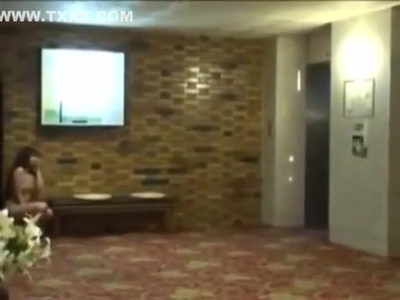 Deepthroat Nude Japanese Sneaking Around in the Hotel Hard Core Sex
