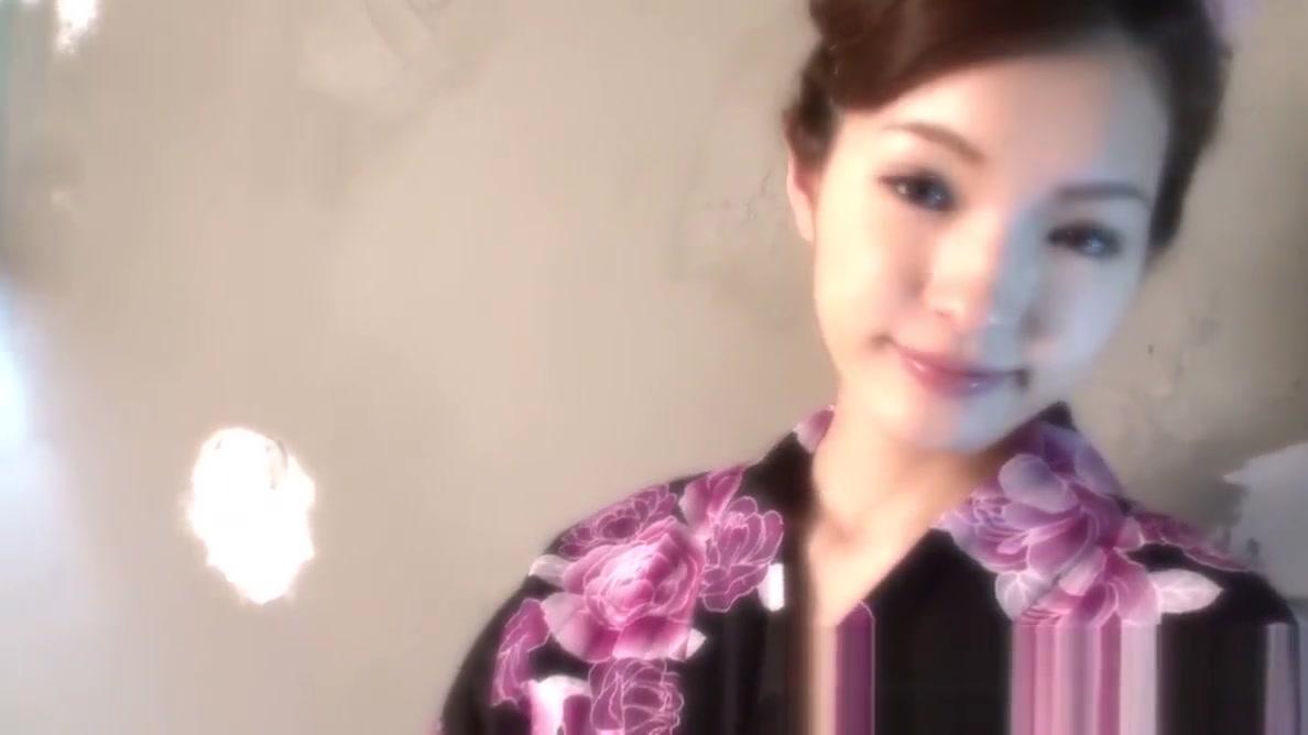 Foreplay Gorgeous Asian strips off her kimono to have some fun Hair