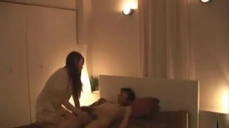 Vadia Asian Masseuse Giving Handjob Licked In 69 Fucked In Doggy Finishing With H Porno Amateur