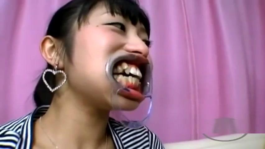 Asian Girl Gag In Mouth Getting Her Teeths Licked Nose Tortured With Hooks - 2