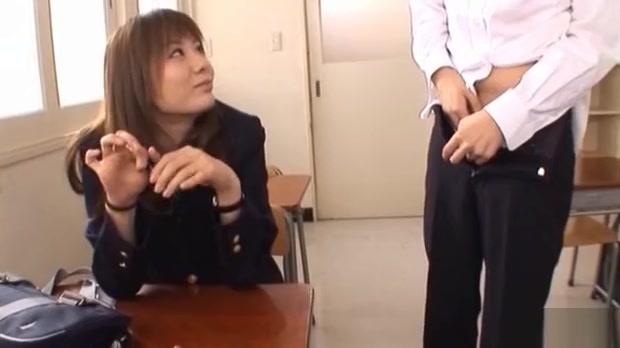 Moneytalks Yuma Asami gets fucked by two guys while wearing a school uniform Madura