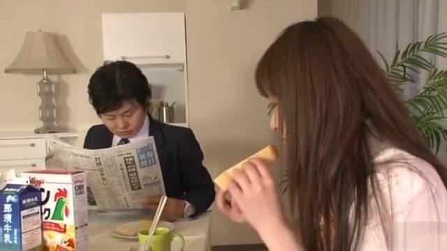 School girl receives masturbation while having breakfast with her - 1