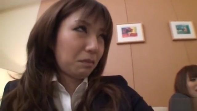 Mom Japanese babe has sex in a hotel Huge Boobs