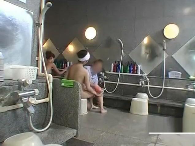 MyEroVideos Outgoing Japanese spa girls tease and strip shy...