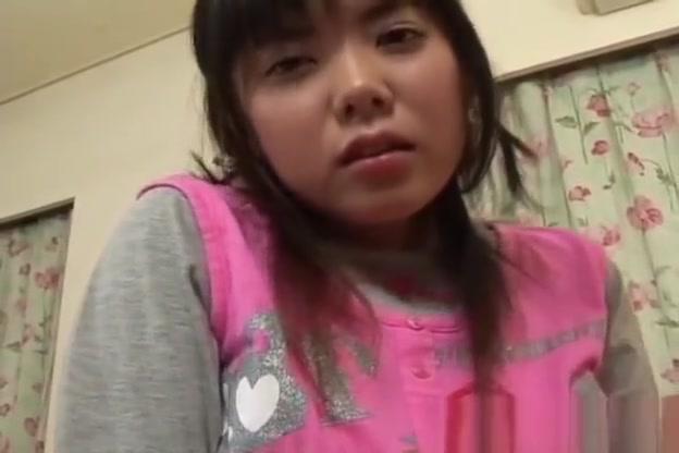 Leaked Pretty asian schoolgirl gets a warm part1 Chubby