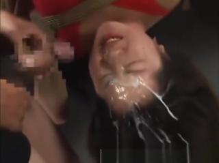 Trans Real amateur japanese teen gets facial and bukkake in gangbang Family Porn