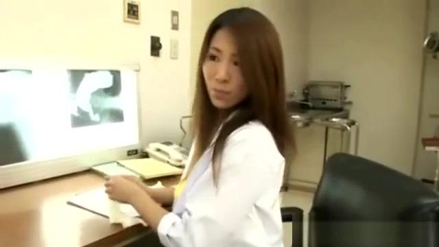 Foursome Slutty japanese nurse gives a handjob Xvideps