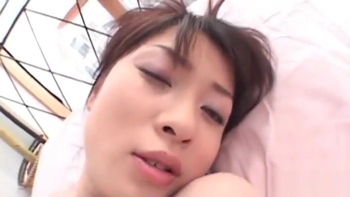 Hyori Shiraishi shows how to lick part2 - 2