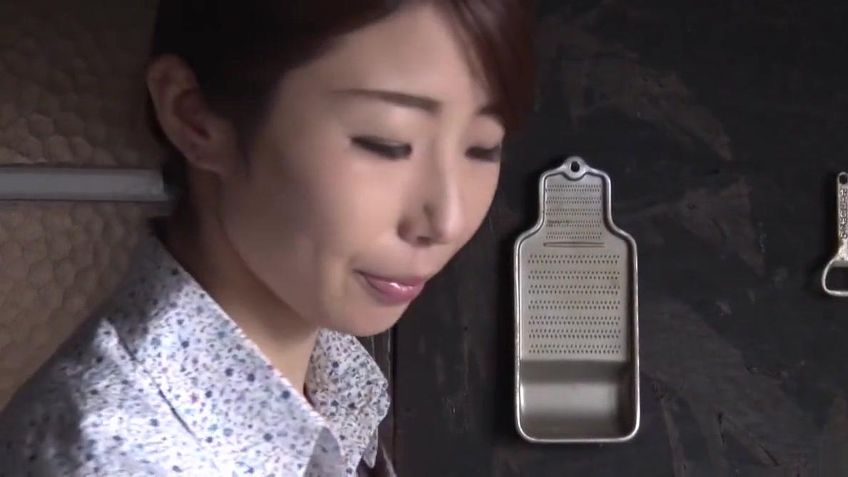 Subtitled Japanese post WW2 drama with Ayumi Shinoda in HD - 2