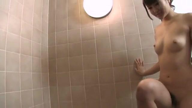 Naughty and nice Asian teen in the bath guves blowjob - 2