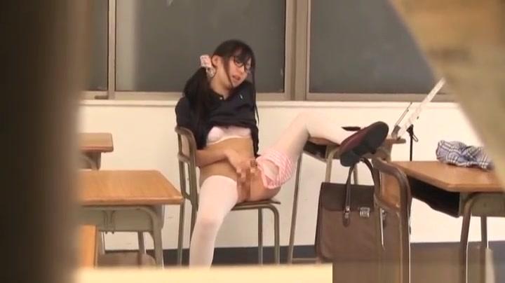 Parody Naughty Japanese student Yuuki Itano masturbates solo in classroom Free Hardcore