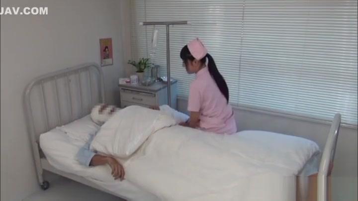 Saaya Yoshimi hot milf is horny nurse giving excellent blowjob - 2