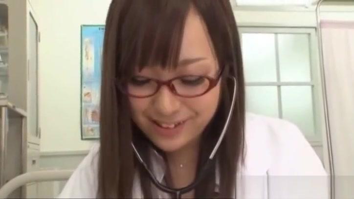 Mashiro Yuuna big tit Asian doctor gives thorough exam - 1