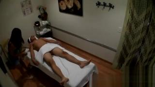 Qwertty Asian woman gives thai massage Corno