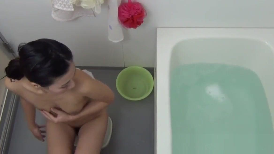 Corno Japanese teen urinating White