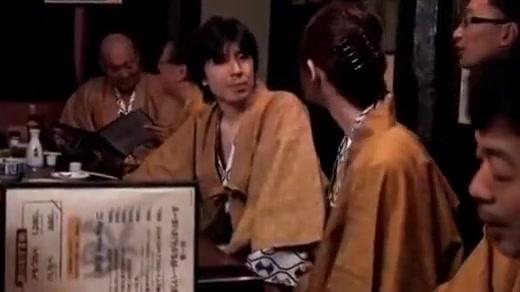 FreeLifetime3DAni...  Mujer japonesa se ve obligada mientras su marido borracho (Full: bit.ly/2AGrTa6) Jocks - 1