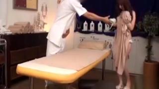 Masseuse Very cute japanese massage(https://youtu.be/obOiNCvoLM8) Bibi Jones
