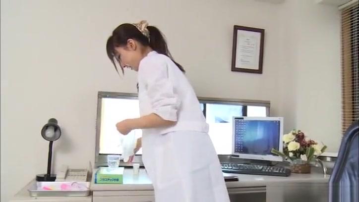 Shunka Ayami wild Asian nurse gives amazing handjob - 2