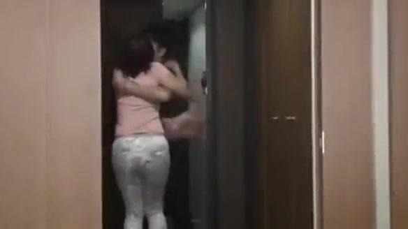 father almost caught his boy fuck his stepmom FULL VIDEO HERE : https://bit.ly/2GwKicf - 1