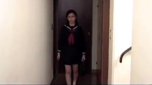 Japanese schoolgirl gets orgasm in front of her father (Full: bit.ly/2zvRJeR) - 2