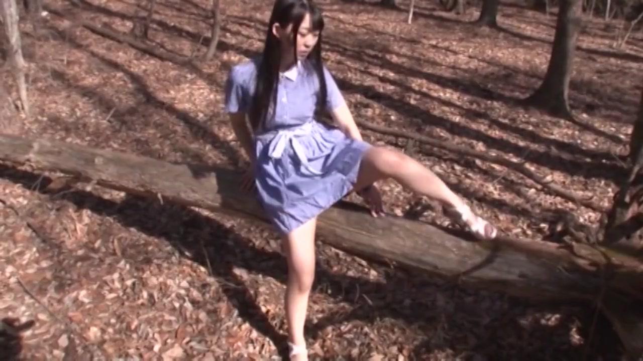 Nana Ikuta strips to her panties in the forest - 2