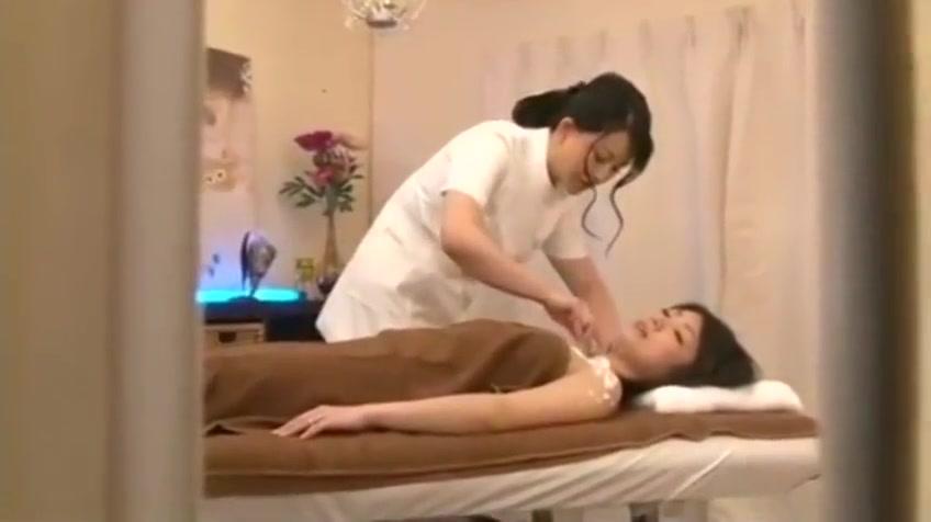 RabbitsCams japanese wife massage Doctor